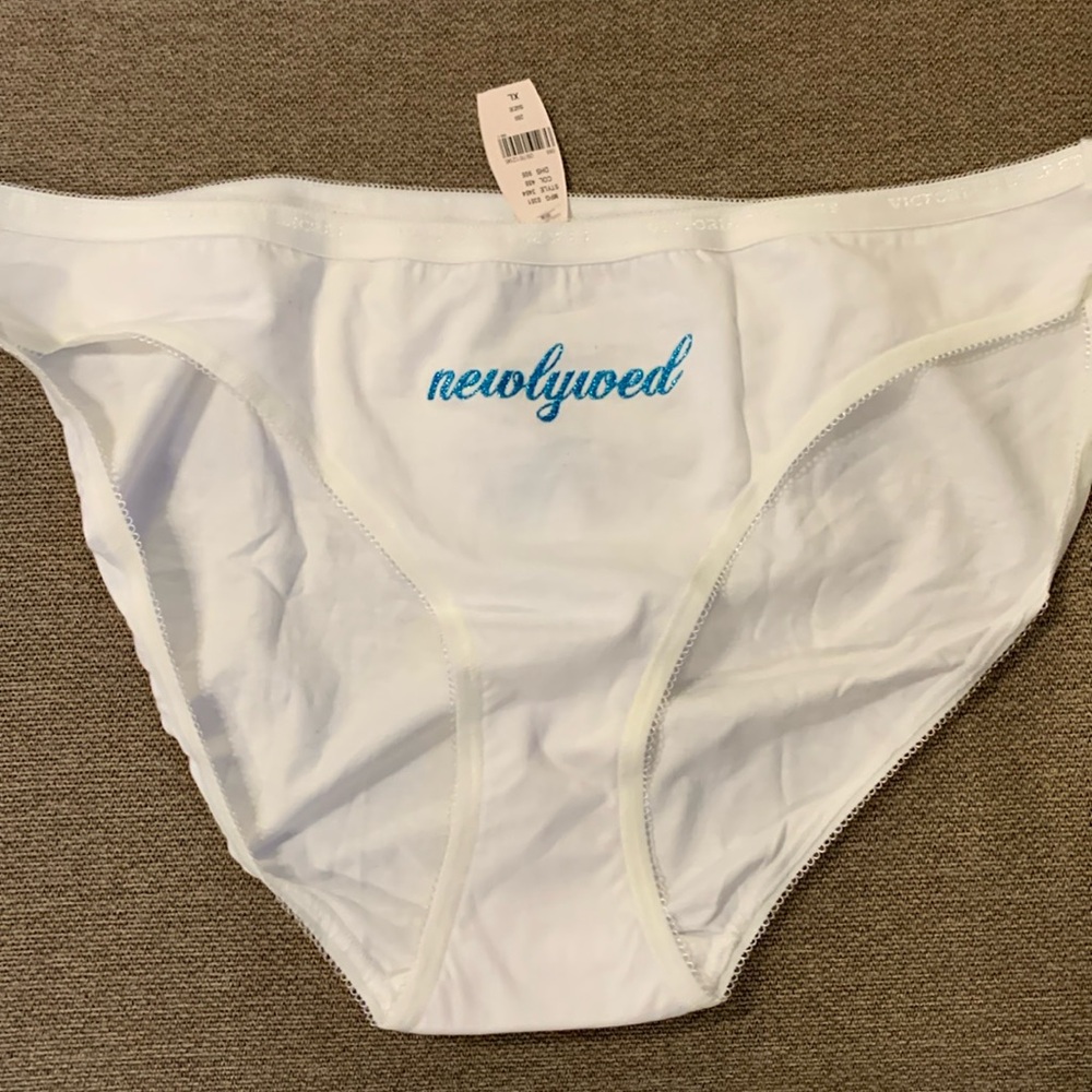 Victoria’s Secret Newlywed panties - size XL
